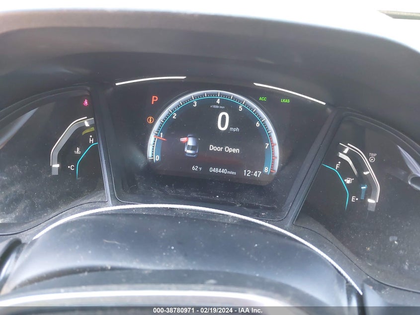 VIN 19XFC2F64KE031383 2019 HONDA CIVIC LX