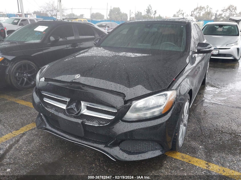 VIN 55SWF4JB6JU247993 2018 MERCEDES-BENZ C 300