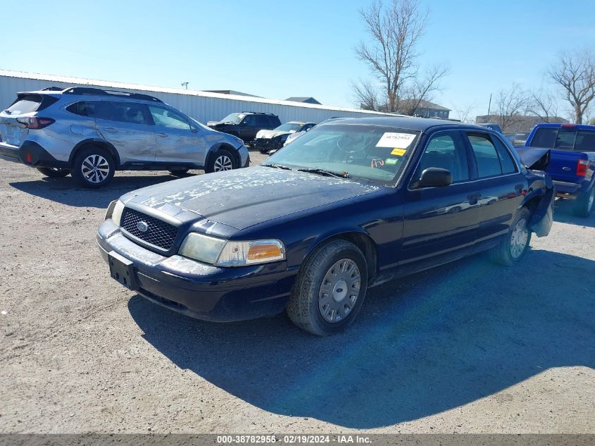 2FAFP71W03X136187 2003 Ford Crown Victoria Police