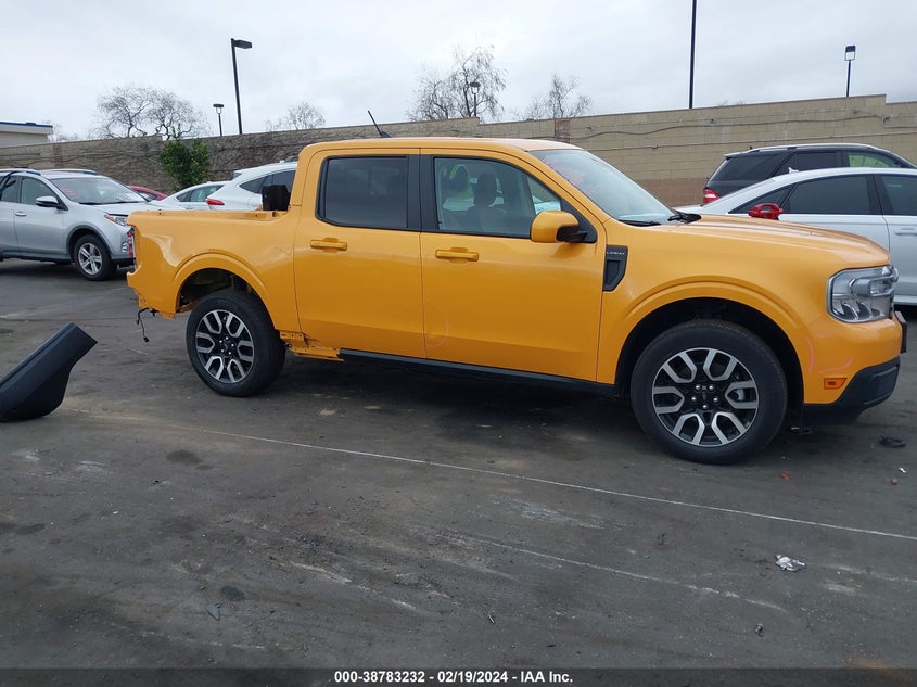 2022 FORD MAVERICK LARIAT - 3FTTW8E39NRA48195