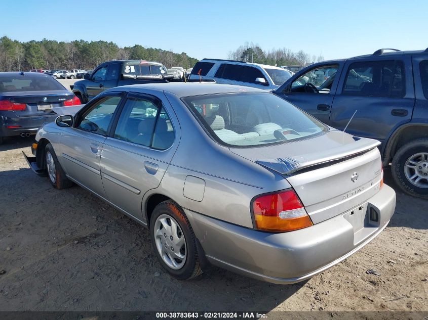 1999 Nissan Altima Gle/Gxe/Se/Se-L/Xe VIN: X1N4DL01D7XC16996 Lot: 38783643