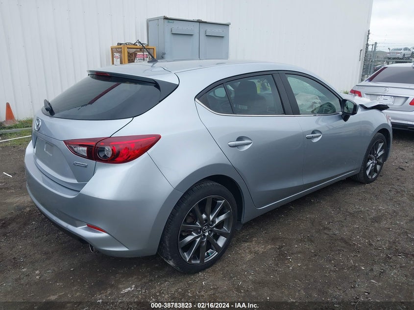 2018 MAZDA MAZDA3 TOURING - 3MZBN1L31JM262398