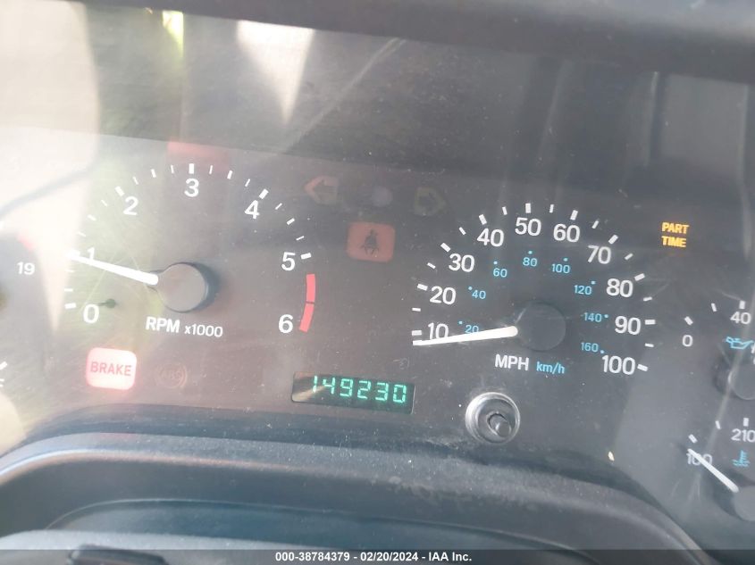 2000 Jeep Wrangler Se VIN: 1J4FA29PXYP767547 Lot: 38784379