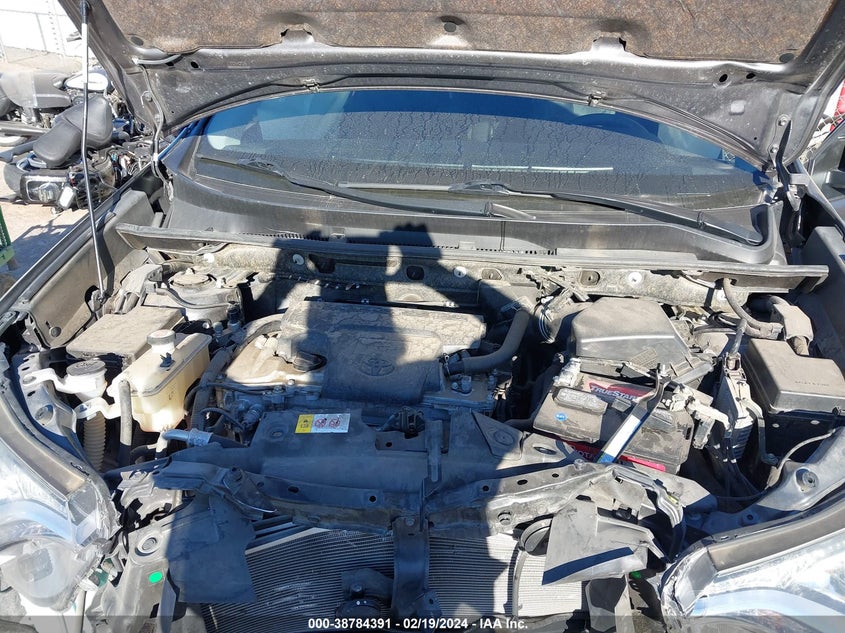 2017 TOYOTA RAV4 LE - JTMZFREV0HJ119171