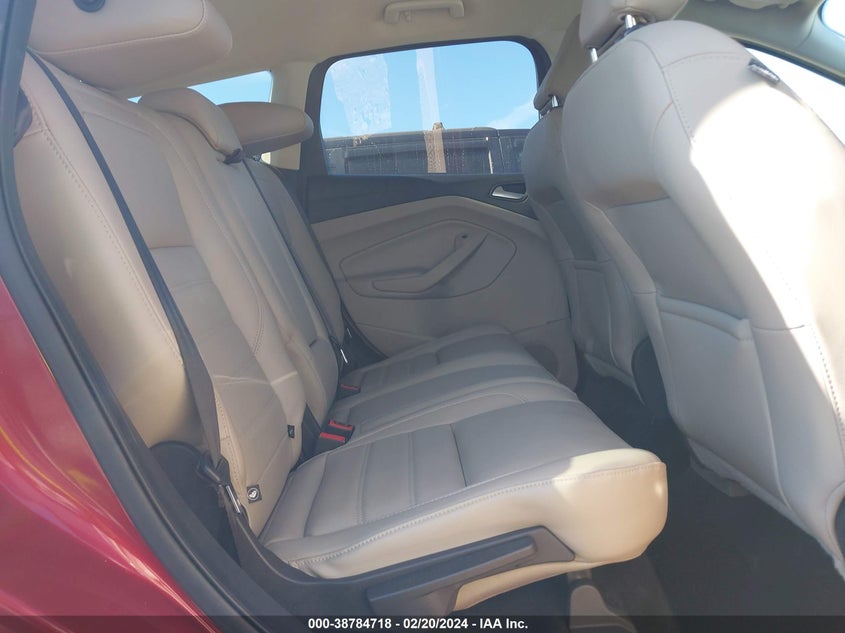 VIN 1FMCU9HD3KUB20346 2019 FORD ESCAPE SEL