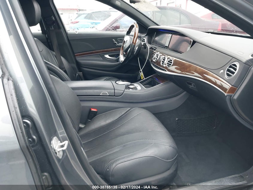2017 MERCEDES-BENZ S 550 WDDUG8CB0HA322240