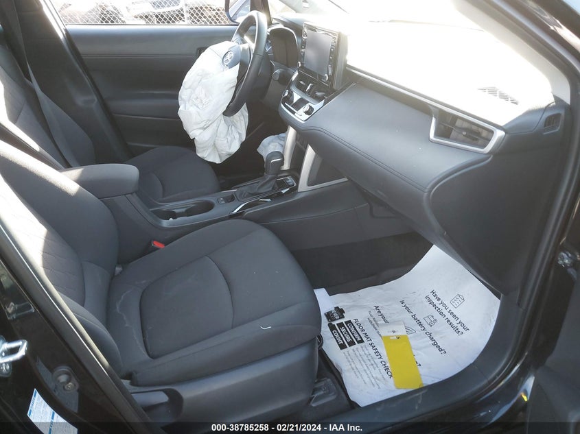 2022 Toyota Corolla Cross Le VIN: 7MUCAABG5NV007885 Lot: 38785258