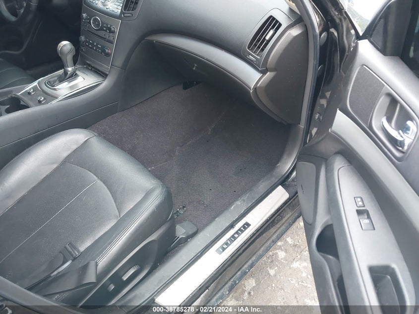 2013 INFINITI G37 JOURNEY/SPORT - JN1CV6AP4DM305175