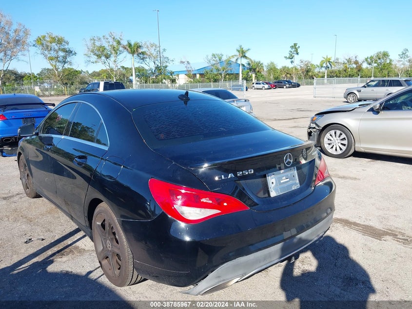 2018 MERCEDES-BENZ CLA 250 VIN: WDDSJ4EB4JN555700