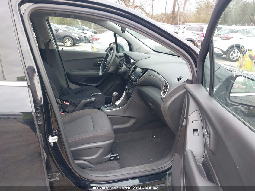 2017 CHEVROLET TRAX LT - 3GNCJPSB8HL177497