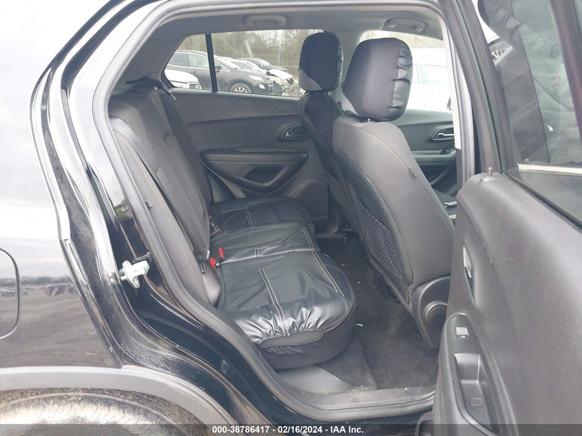 2017 CHEVROLET TRAX LT - 3GNCJPSB8HL177497