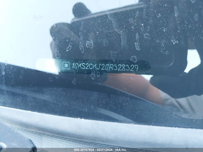 2016 GMC YUKON DENALI - 1GKS2CKJ2GR328329