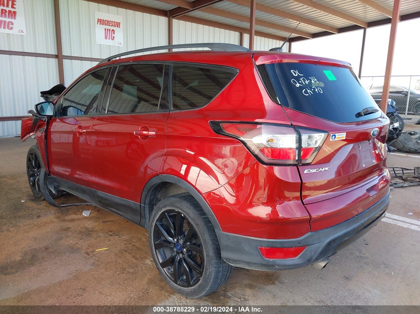 VIN 1FMCU0G91HUD40490 2017 FORD ESCAPE SE