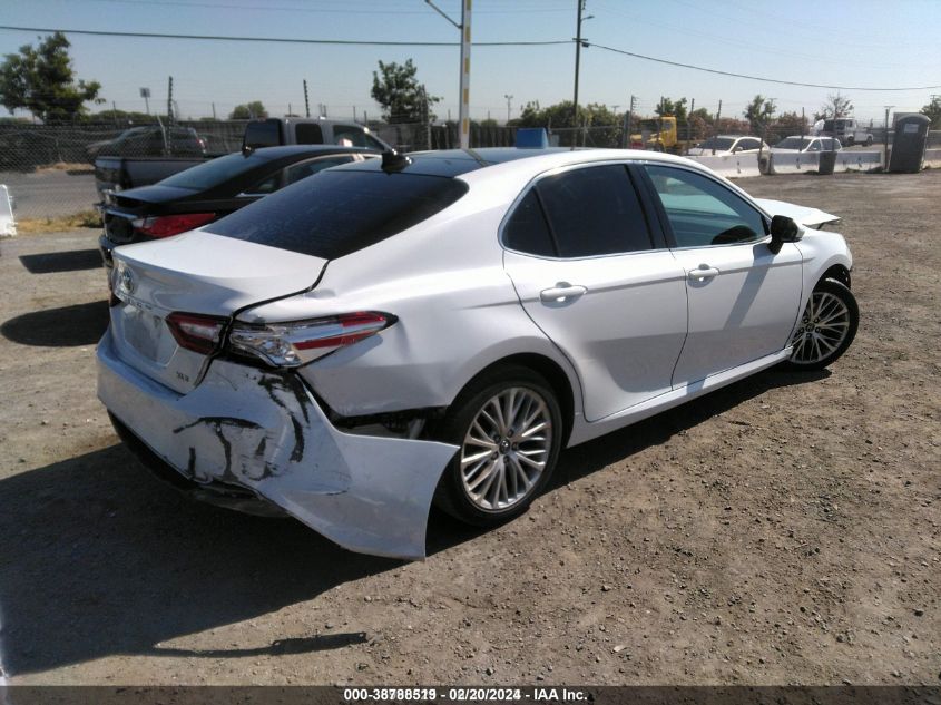 4T1BZ1HK9JU004922 2018 Toyota Camry Xle V6