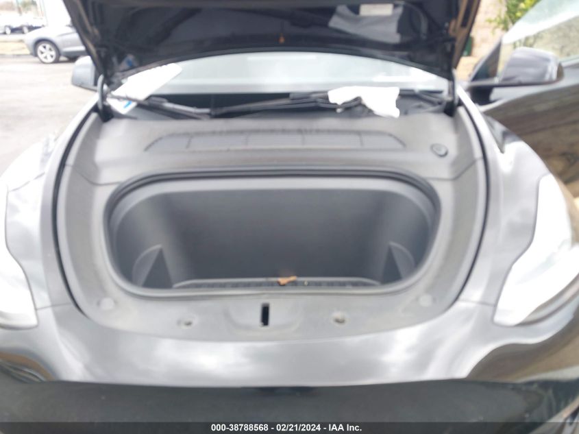 VIN 7SAYGDEE0NA017917 2022 TESLA MODEL Y LONG RANGE DUAL MOTOR ALL-WHEEL DRIVE
