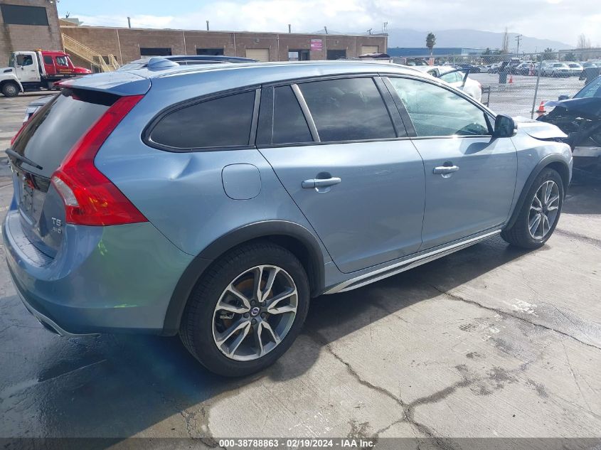 YV440MWM4H1035873 2017 Volvo V60 Cross Country T5 Platinum