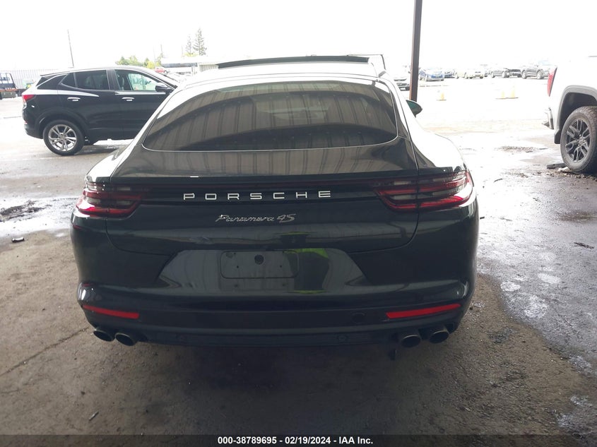 VIN WP0AB2A78JL135572 2018 PORSCHE PANAMERA 4S