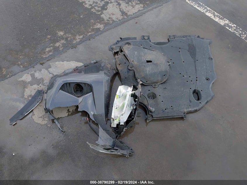 2020 TOYOTA RAV4 XLE - 2T3P1RFV2LC106213