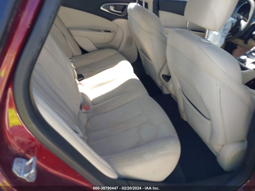 2016 CHRYSLER 200 LIMITED - 1C3CCCAB1GN143420