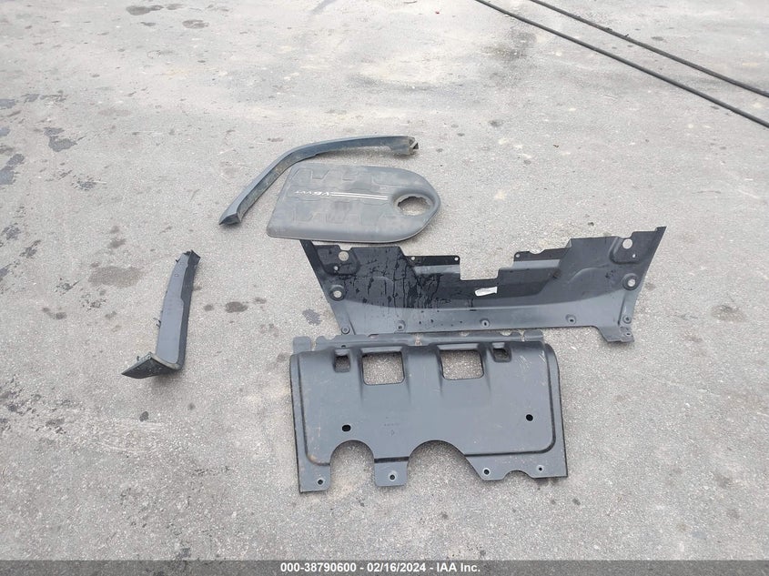 2015 JEEP CHEROKEE TRAILHAWK - 1C4PJMBS5FW509301