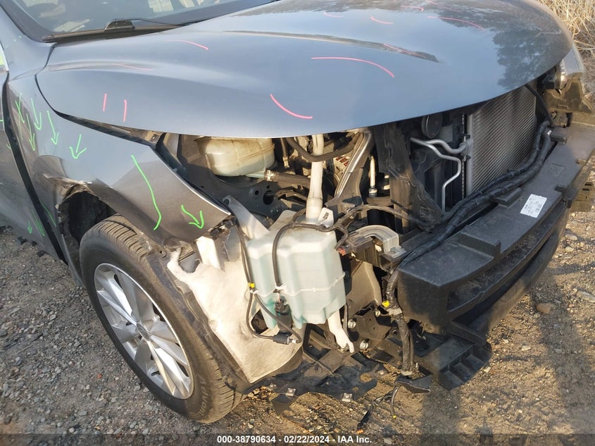 2017 NISSAN ROGUE SPORT SV - JN1BJ1CP2HW036384