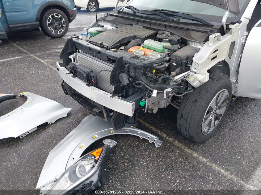 VIN KNDCB3LC0K5249712 2019 KIA NIRO LX