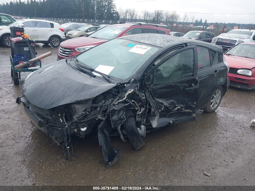 2013 Toyota Prius C Four VIN: JTDKDTB38D1532456 Lot: 38791489