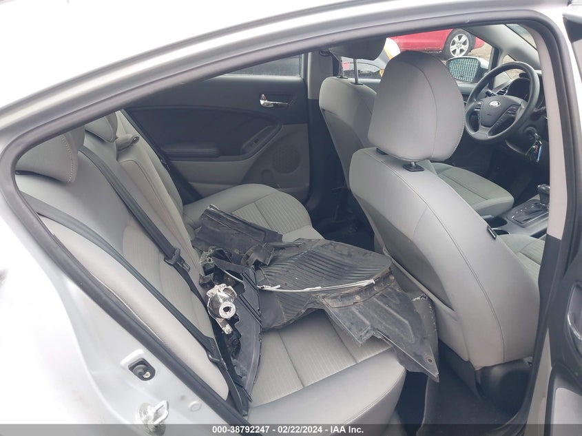 2016 KIA FORTE LX - KNAFX4A61G5498154