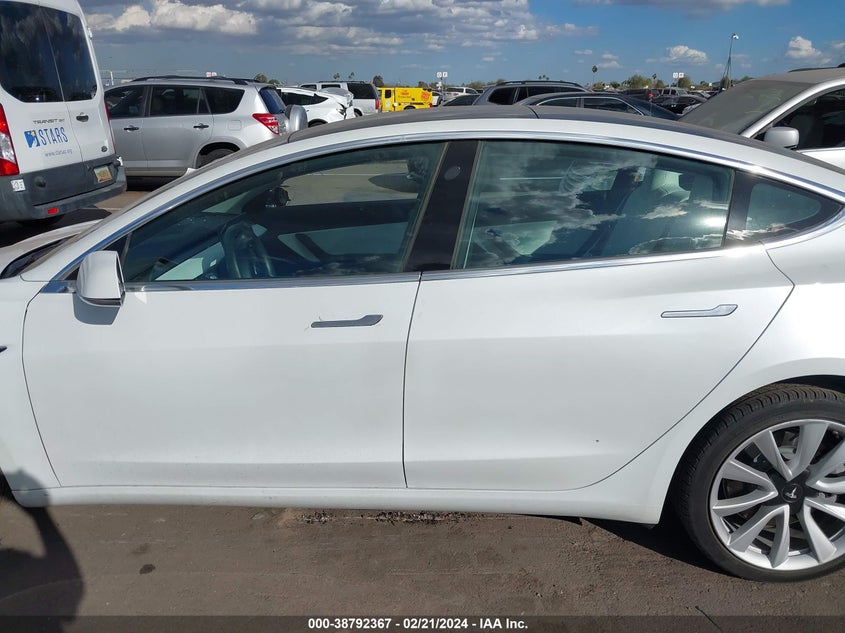 VIN 5YJ3E1EB1KF454731 2019 TESLA MODEL 3