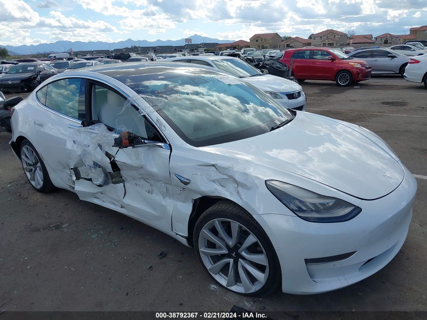 VIN 5YJ3E1EB1KF454731 2019 TESLA MODEL 3