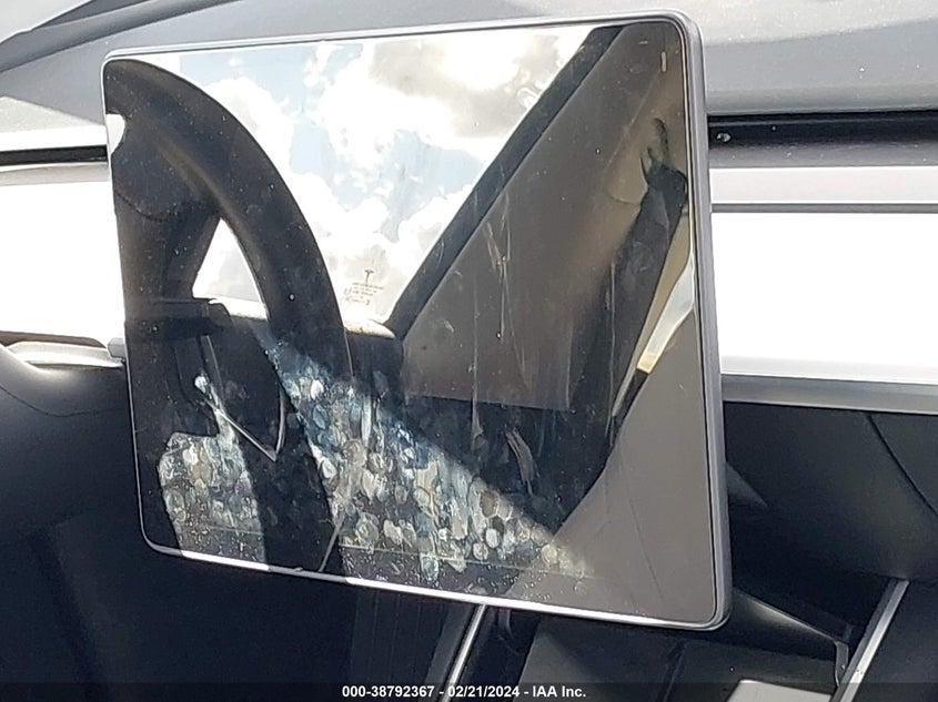 VIN 5YJ3E1EB1KF454731 2019 TESLA MODEL 3