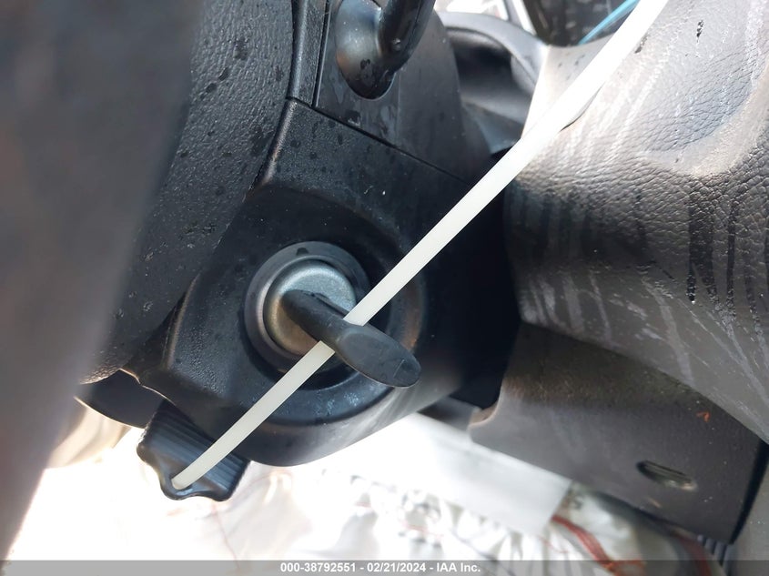 2018 FORD FOCUS SE - 1FADP3FE2JL270600