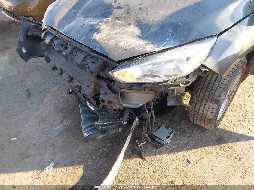 2018 FORD FOCUS SE - 1FADP3FE2JL270600