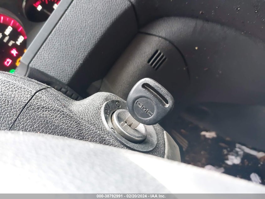 2013 GMC ACADIA SLE - 1GKKRNED0DJ150413