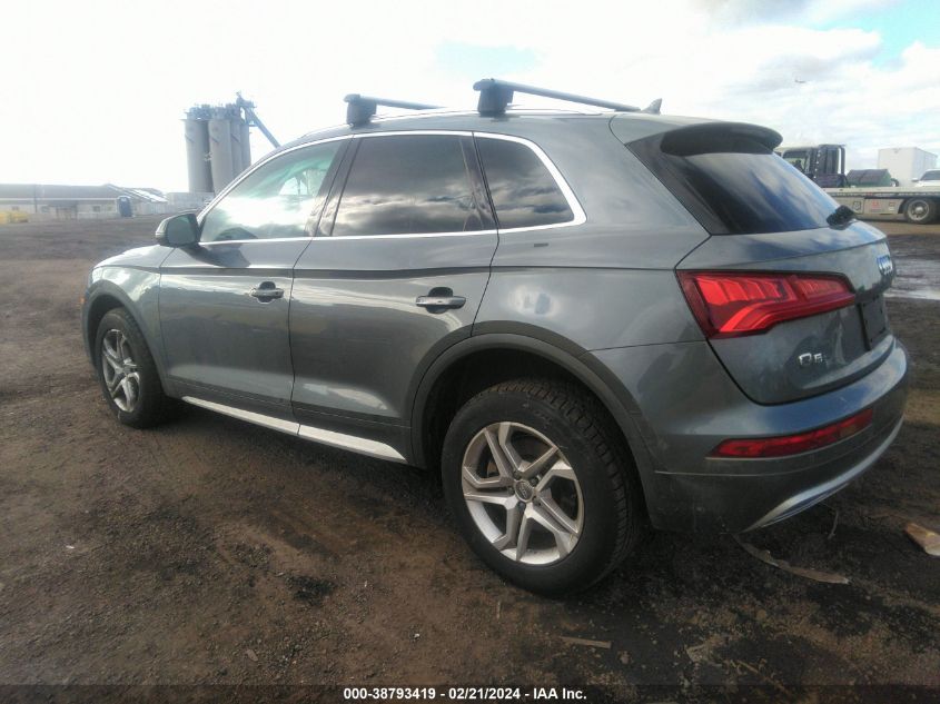 WA1ANAFY8K2071019 2019 Audi Q5 45 Premium