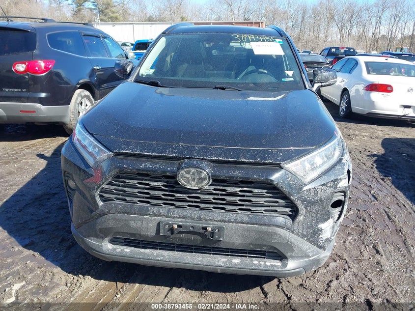 VIN 2T3A1RFV8MC146125 2021 TOYOTA RAV4 XLE PREMIUM