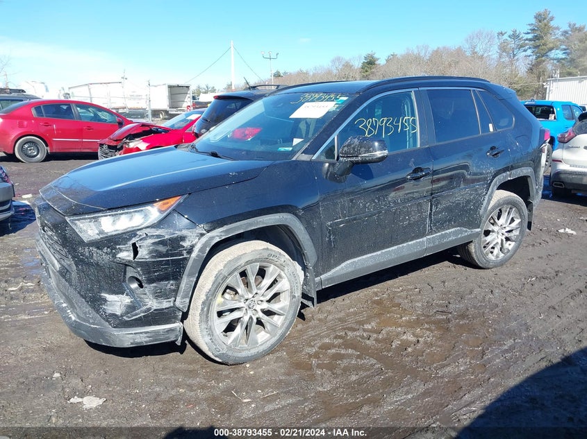 VIN 2T3A1RFV8MC146125 2021 TOYOTA RAV4 XLE PREMIUM