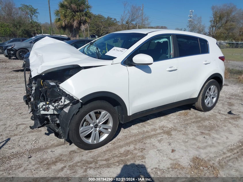 VIN KNDPM3AC5K7491110 2019 KIA SPORTAGE LX