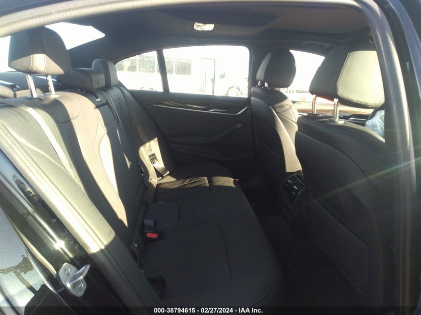 VIN WBA13AG07PCN31550 2023 BMW 530E