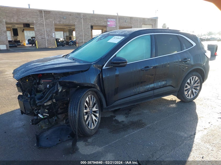 VIN 1FMCU9J98LUB18342 2020 FORD ESCAPE TITANIUM