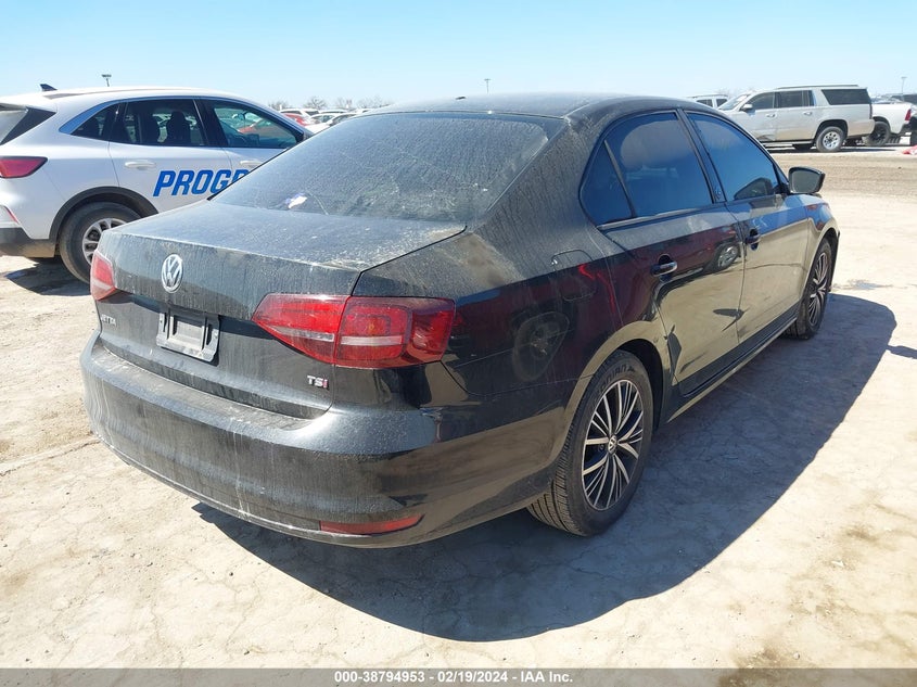 2018 VOLKSWAGEN JETTA 1.4T SE/1.4T WOLFSBURG EDITION - 3VWDB7AJ7JM211493