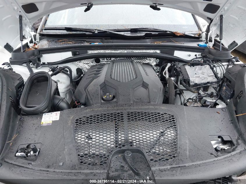 Image 10 of 2023 Porsche Macan salvage vehicle - Lot #38795114 at IAAI