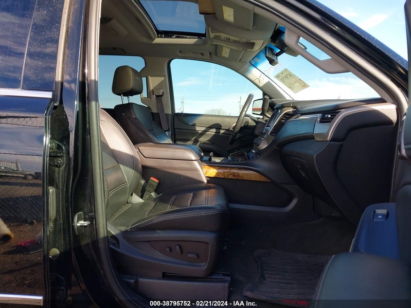 2015 GMC YUKON DENALI - 1GKS2CKJ3FR281827