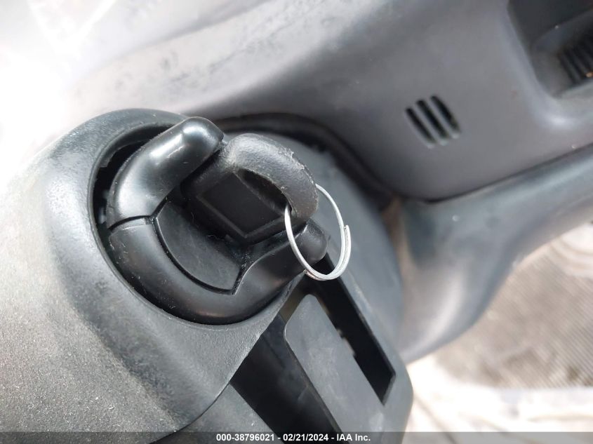 1997 Pontiac Grand Prix Gt VIN: 1G2WP12K3VF292567 Lot: 38796021