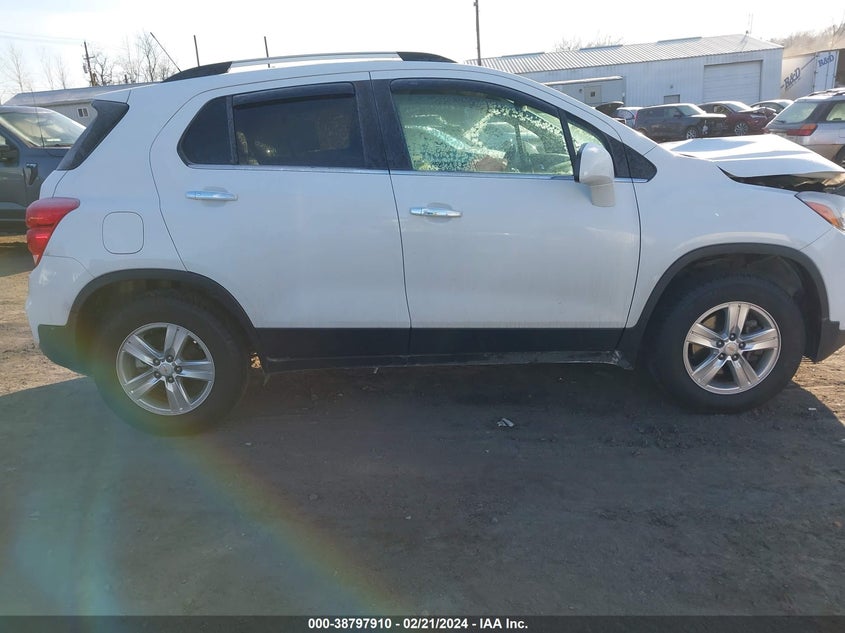 VIN KL7CJPSB1JB683170 2018 CHEVROLET TRAX 1LT