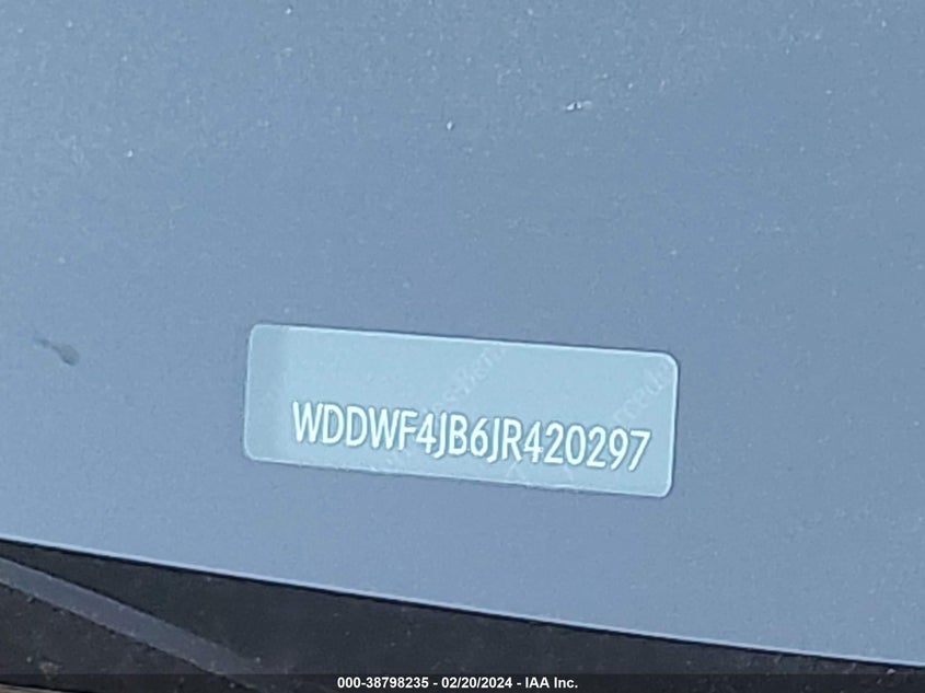 2018 MERCEDES-BENZ C 300 VIN: WDDWF4JB6JR420297