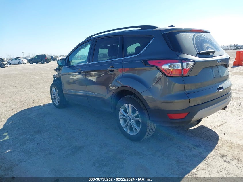 VIN 1FMCU0GD2HUB78390 2017 FORD ESCAPE SE