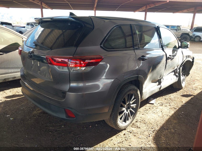 2019 TOYOTA HIGHLANDER VIN: 5TDKZRFH7KS322831