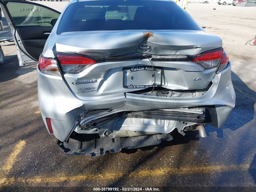 VIN 5YFEPMAE4MP270508 2021 TOYOTA COROLLA LE