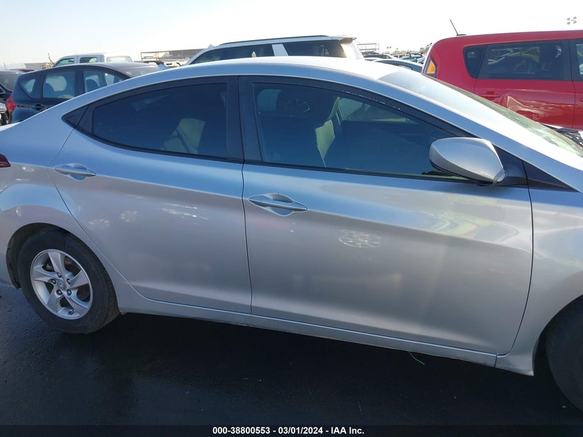 2014 HYUNDAI ELANTRA SE - 5NPDH4AE9EH523247
